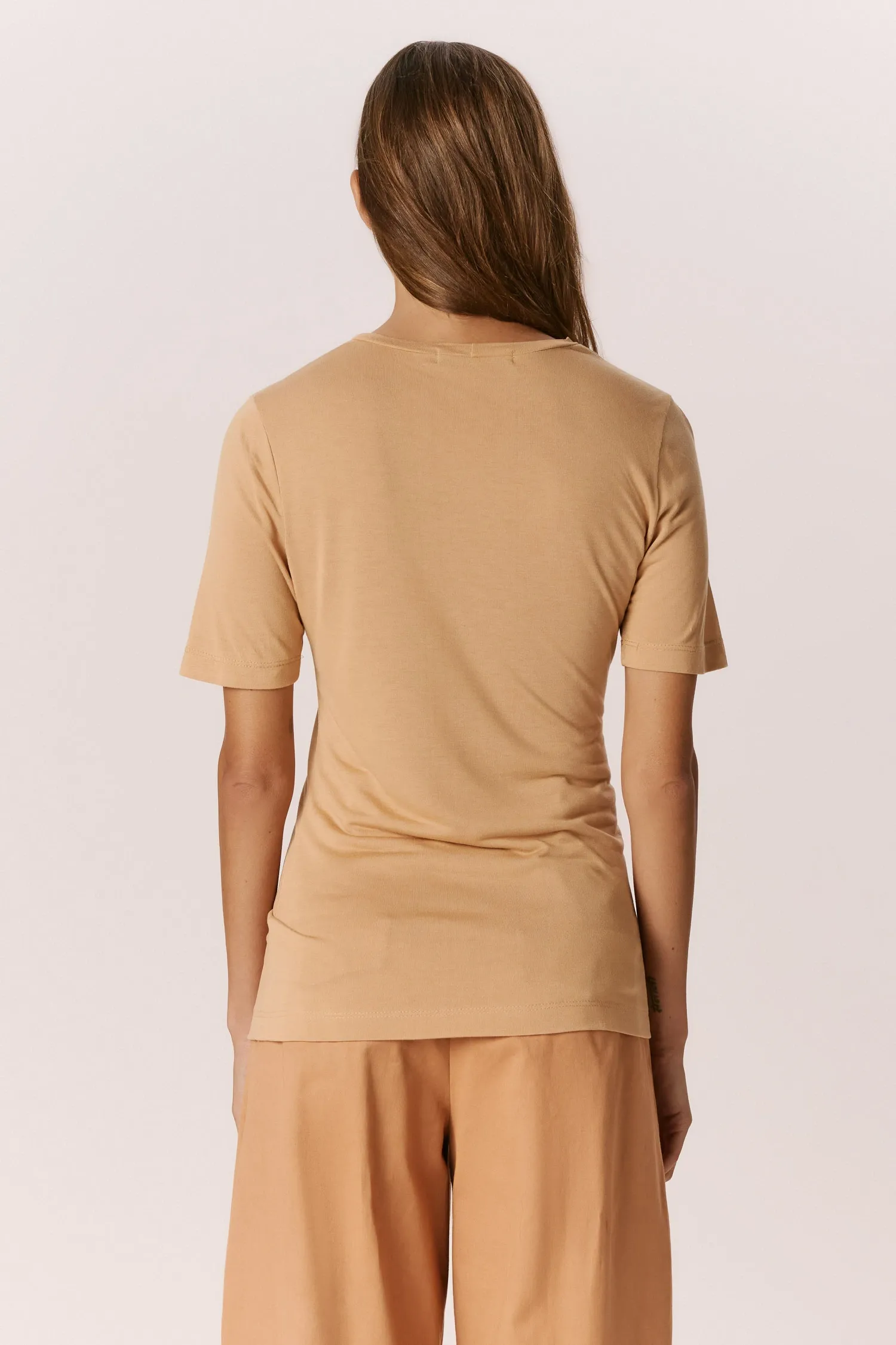 007492_ BLUSA MALHA_MANGA_CURTA_TAN_ANDREAMARQUES -4-